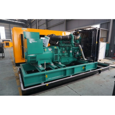 进口康明斯1120KW柴油发电机组